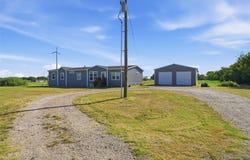 404 Hcr 3258, Mount Calm, TX 76673