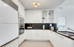 6799 Collins Ave, Miami Beach, FL 33141