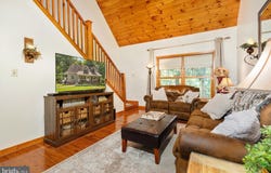 153 CAIRO Circle, LURAY, VA 22835