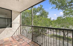 6800 Cypress Rd, Plantation, FL 33317