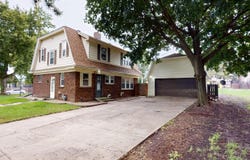 115 N 8TH ST, Cherokee, IA 51012