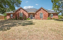 504 Pool Lane, Shawnee, OK 74801