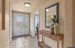744 Cessna St, Independence, OR 97351