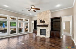 406 Iron Gate, Victoria, TX 77904