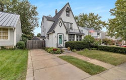 60 Windermere Boulevard, Amherst, NY 14226