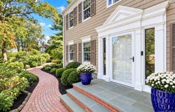 6 Mill River Road, Setauket, NY 11733