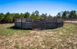 935 Highway 21 E, Paige, TX 78602