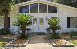 1566 E Second Street, Pass Christian, MS 39571