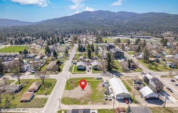 517 E 3rd Ave, Post Falls, ID 83854