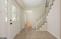 24 RIVERVIEW Drive, EWING, NJ 08628