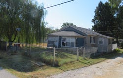 200 E Lee Street, Humansville, MO 65674
