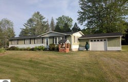 511 W Main Street, Hale, MI 48739