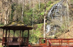 Charleston Harbor Drive, Saluda, NC 28773