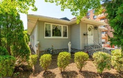 72 Clarendon Pl, Hackensack City, NJ 07601-3629