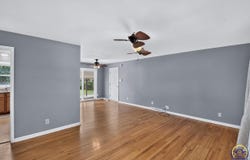 5317 SW 24th ST, Topeka, KS 66614