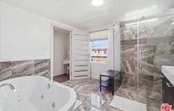 729 S Bronson Ave, Los Angeles, CA 90005
