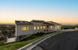 1800 E SPRING OAKS Dr, Springville, UT 84663