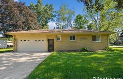 168 E Delaware Avenue, Benton Harbor, MI 49022