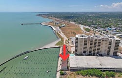 1400 E Ocean Drive, Corpus Christi, TX 78404
