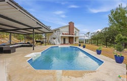 344 E S Fork Rd, Comfort, TX 78013