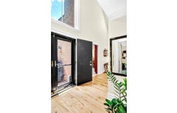 20 Fox Ridge, Roslyn, NY 11576