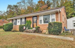 762 Kenyon Rd, Vinton, VA 24179