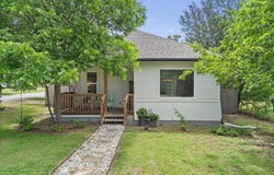 514 Wyeth St, Taylor, TX 76574