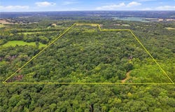 30405 Oak Grove Road, Paola, KS 66071