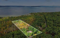 1559 Shawnee Avenue, Indian River, MI 49749