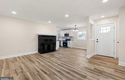 17 VARMAR DR, NEW CASTLE, DE 19720