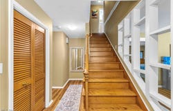 236 E 5th Avenue, Berea, OH 44017