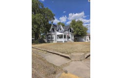400 E 5th Ave, Hutchinson, KS 67501