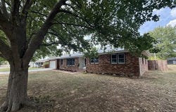 811 Richards Drive, Mountain Grove, MO 65711