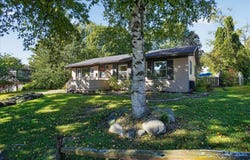 2009 Darby Drive, Lansing, MI 48906