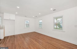 1925 QUEENSWAY, BALTIMORE, MD 21222