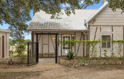 48 Holiday Rd, Comfort, TX 78013