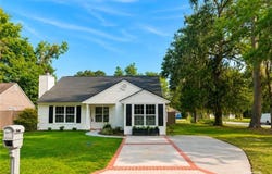 1 E White Hawthorne Drive, Savannah, GA 31419