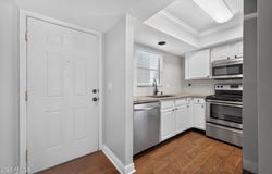 3420 W DANBURY Drive, Phoenix, AZ 85053