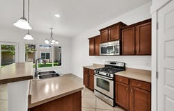 8947 S HEIGHTS Dr E, Sandy, UT 84094