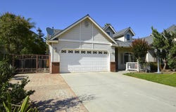 2976 E Christopher Drive, Fresno, CA 93720
