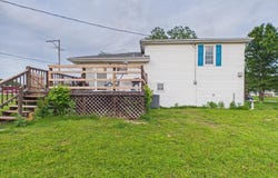 102 S Arlington Drive, Carl Junction, MO 64834