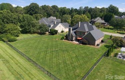 6671 Fox Ridge Circle, Davidson, NC 28036