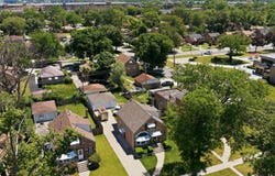 2541 S 14th Avenue, Broadview, IL 60155