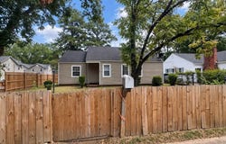 808 Fairwood Dr, Grenada, MS 38901