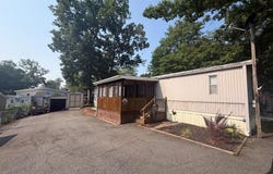 80 Ford trl, Bracey, VA 23919