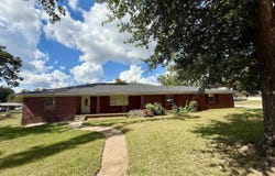 559 ELM ST, Frankston, TX 75763