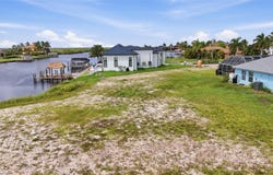932 OLD BURNT STORE Road N, CAPE CORAL, FL 33993