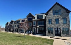 8 Lennox Way, Plattsburgh, NY 12901