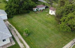 W Oak Street, Coal City, IL 60416