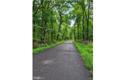 BOULDER Road, UPPER BLACK EDDY, PA 18972